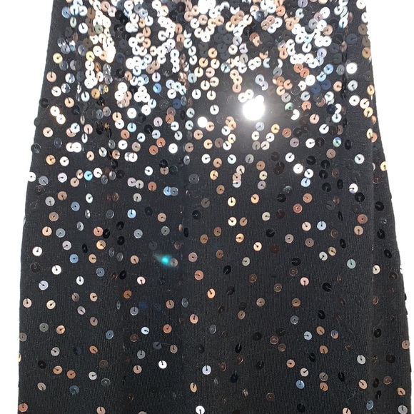 Black sleeveless turtleneck - Picture 2 of 3